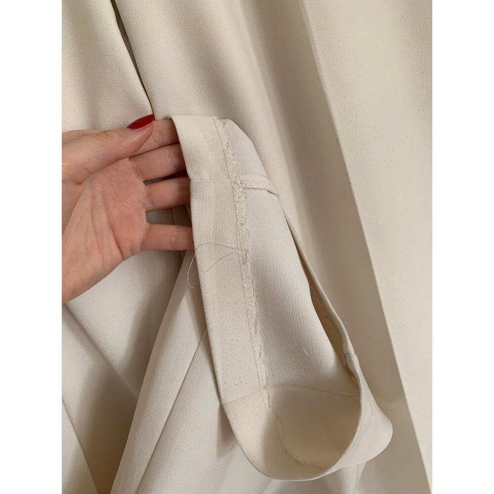 Classic Wide-Leg Cream Trousers - Picture 8 of 9